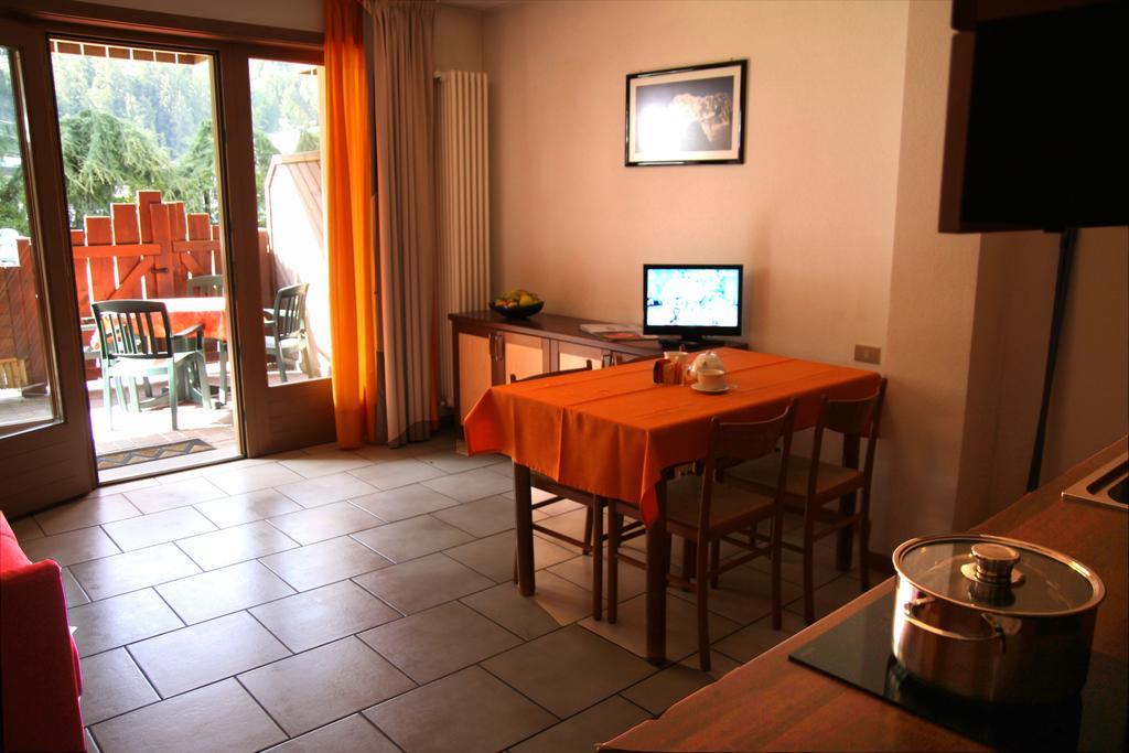 Residence Elga Valdisotto Buitenkant foto